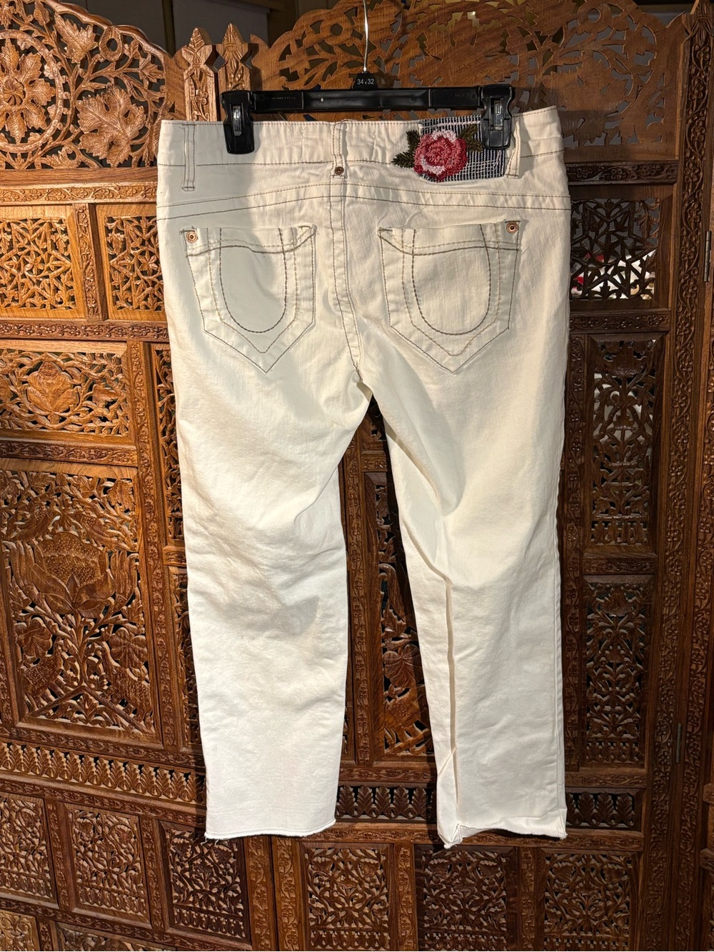 Revolution White Cropped Ankle Jeans